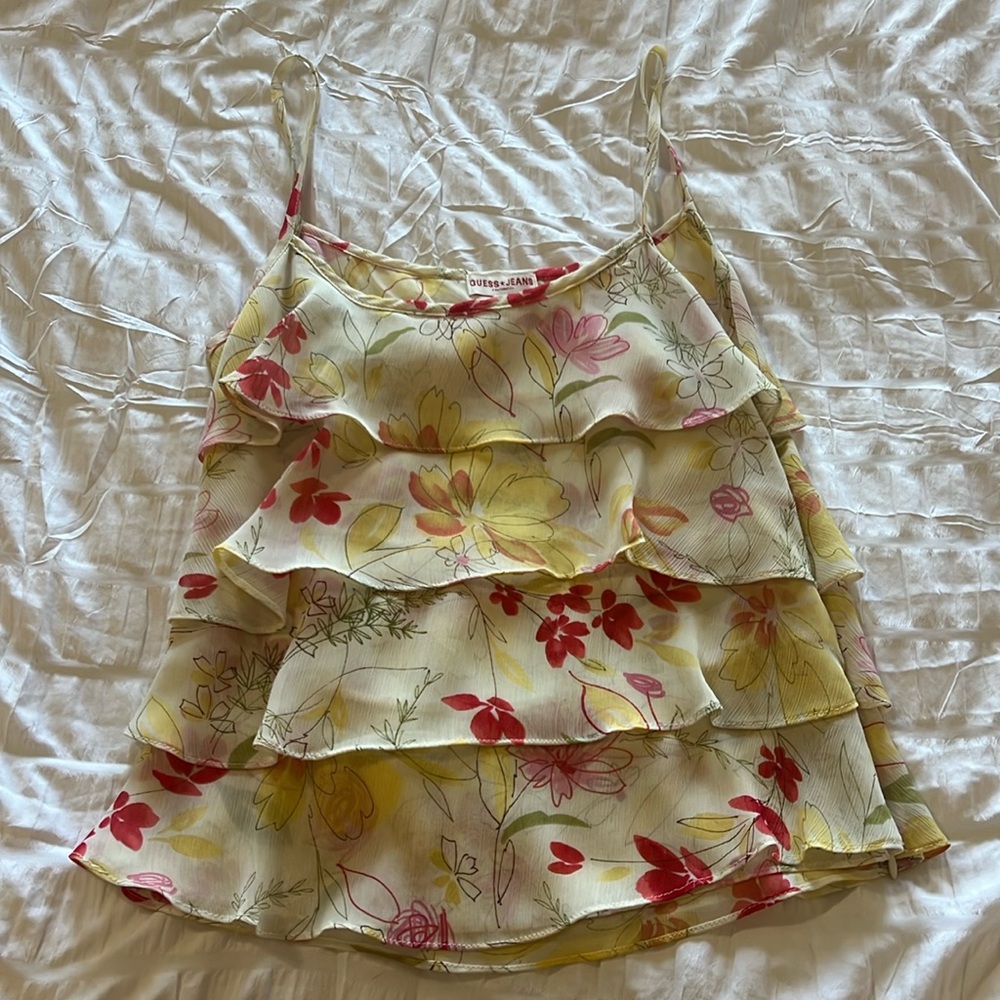 Guess cute flower top